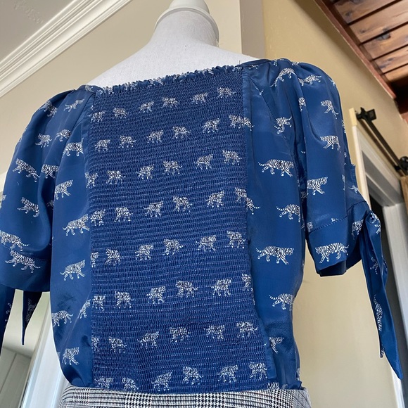 Cleobella cropped blue tiger blouse M - Picture 3 of 4